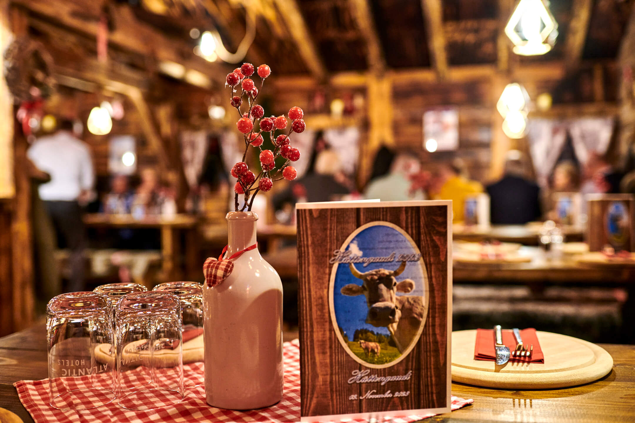 Feast & celebrate in an alpine atmosphere in the Almhütte Bremen