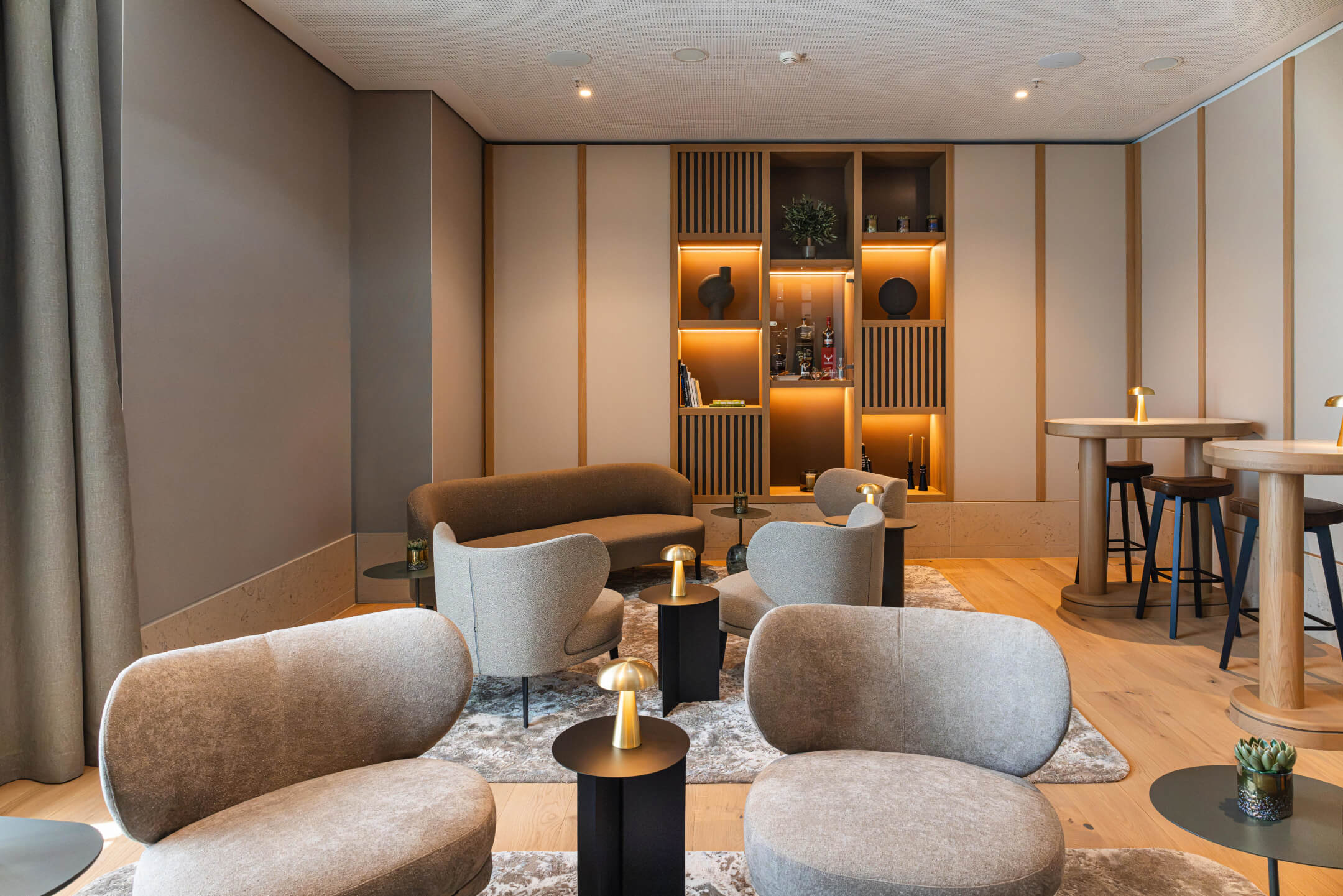 Die Smokers Lounge im ATLANTIC Hotel Frankfurt Die Smokers Lounge im ATLANTIC Hotel Frankfurt