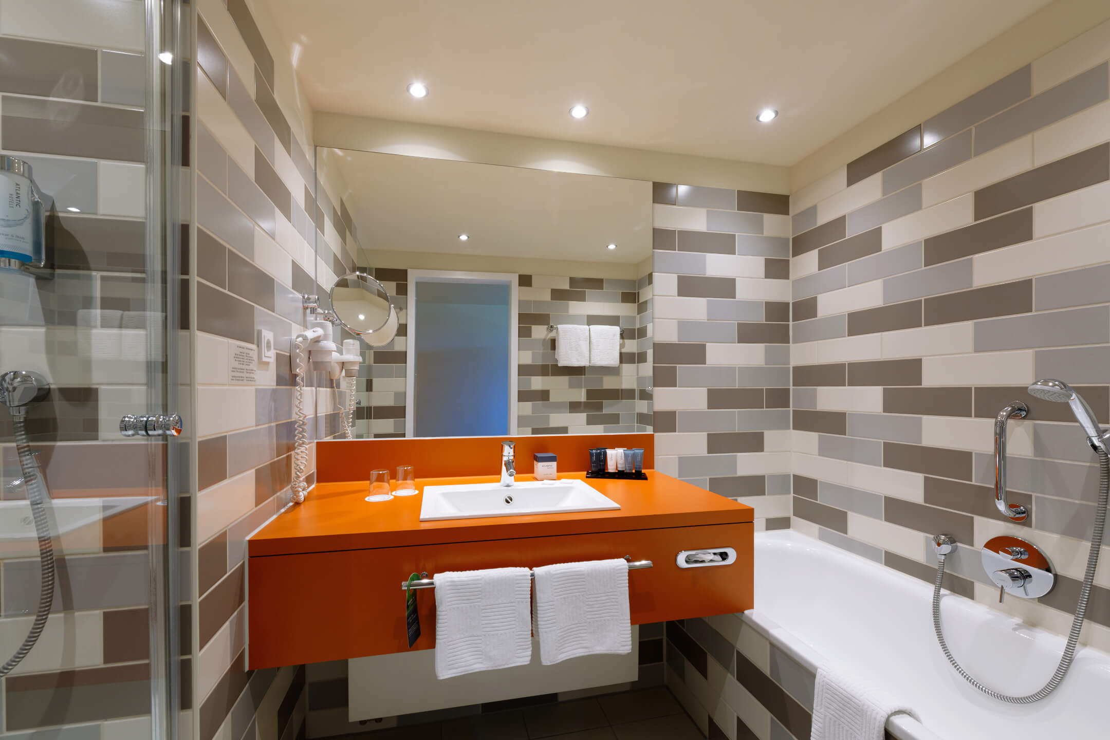 Studio bathroom