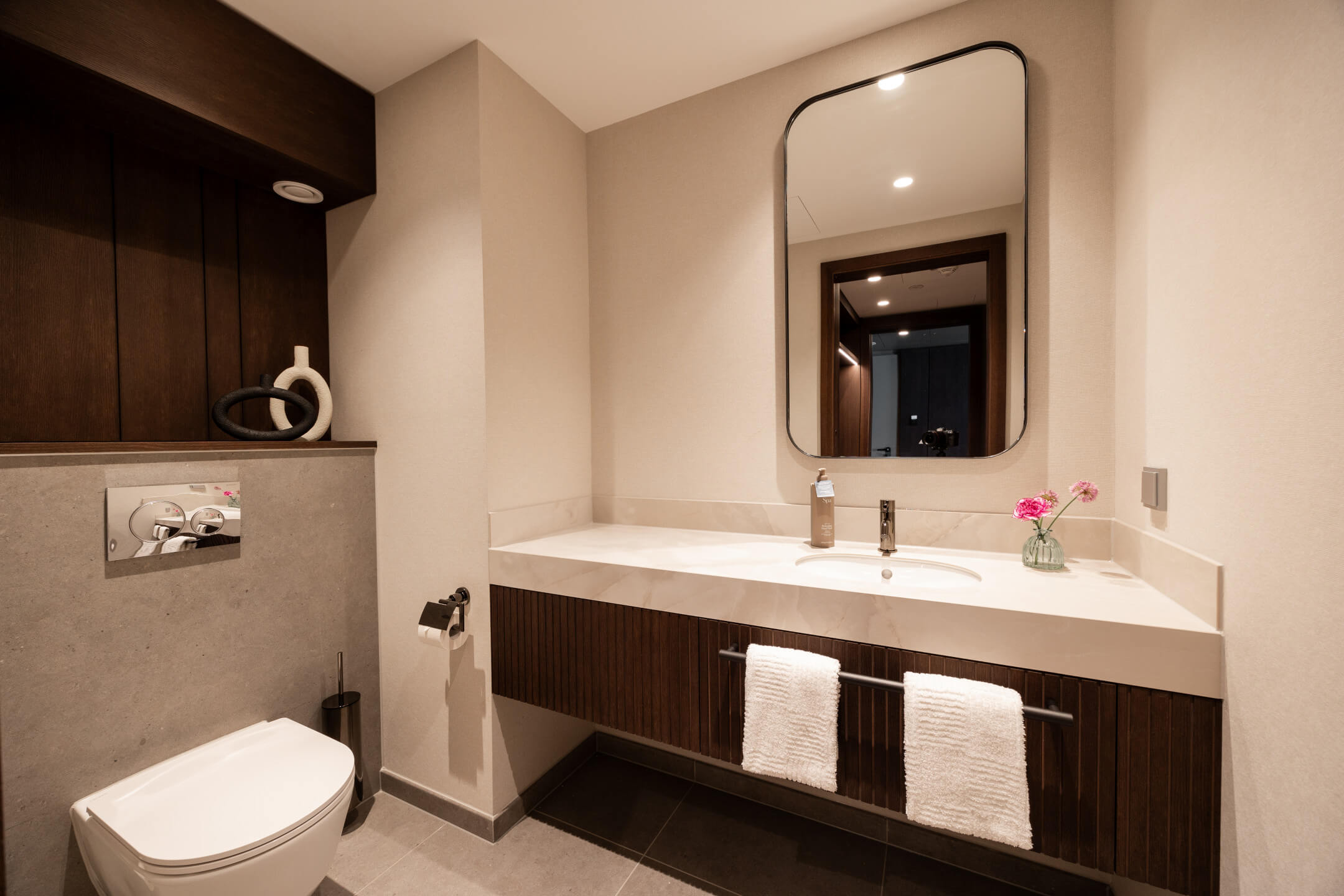ATLANTIC Hotel Heidelberg Grand Suite Guest Toilet