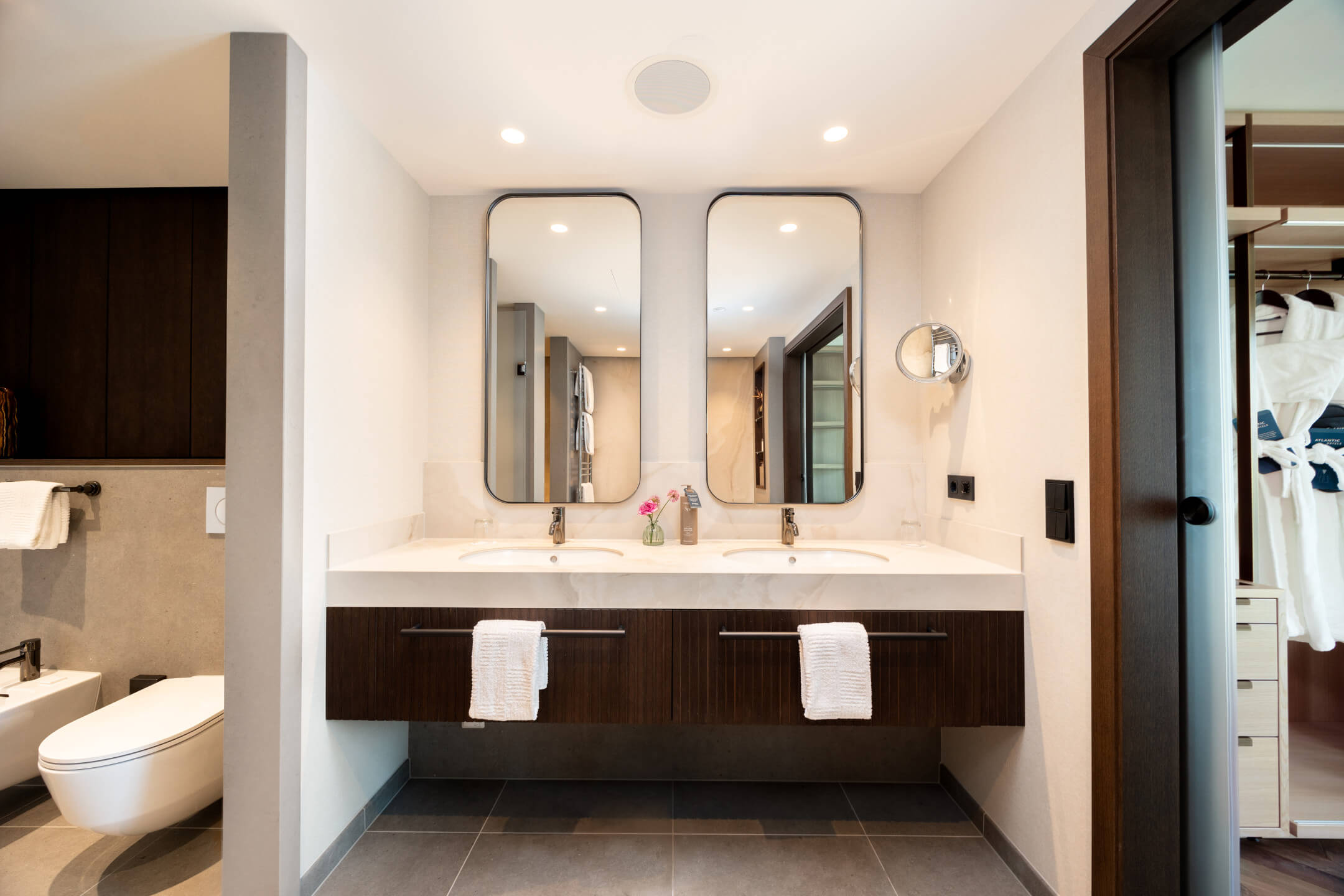 ATLANTIC Hotel Heidelberg Grand Suite Bathroom