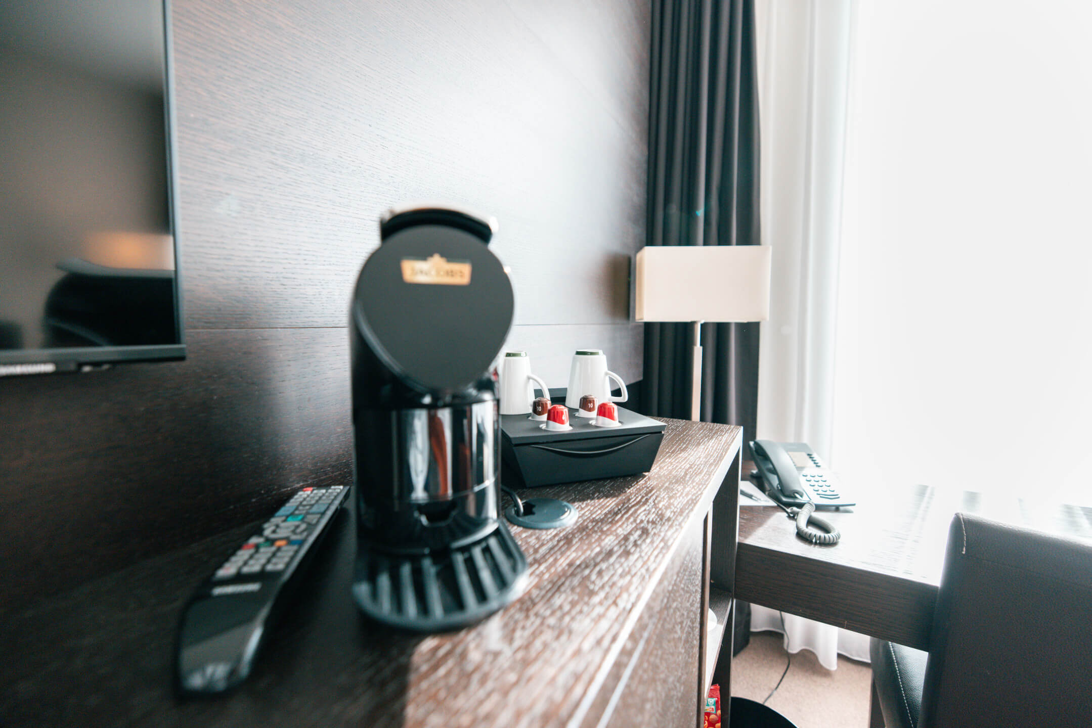 Kaffeezubereitung auf den Zimmern des ATLANTIC Hotels Lübeck
