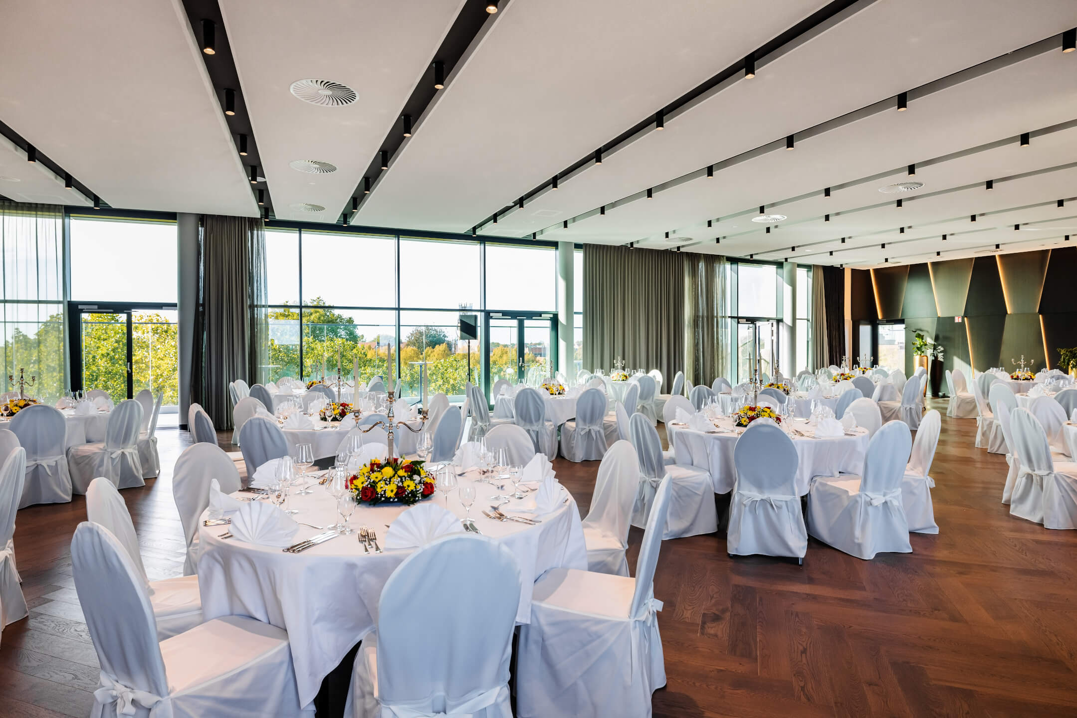 geschmückter Engelsaal im ATLANIC Hotel Münster