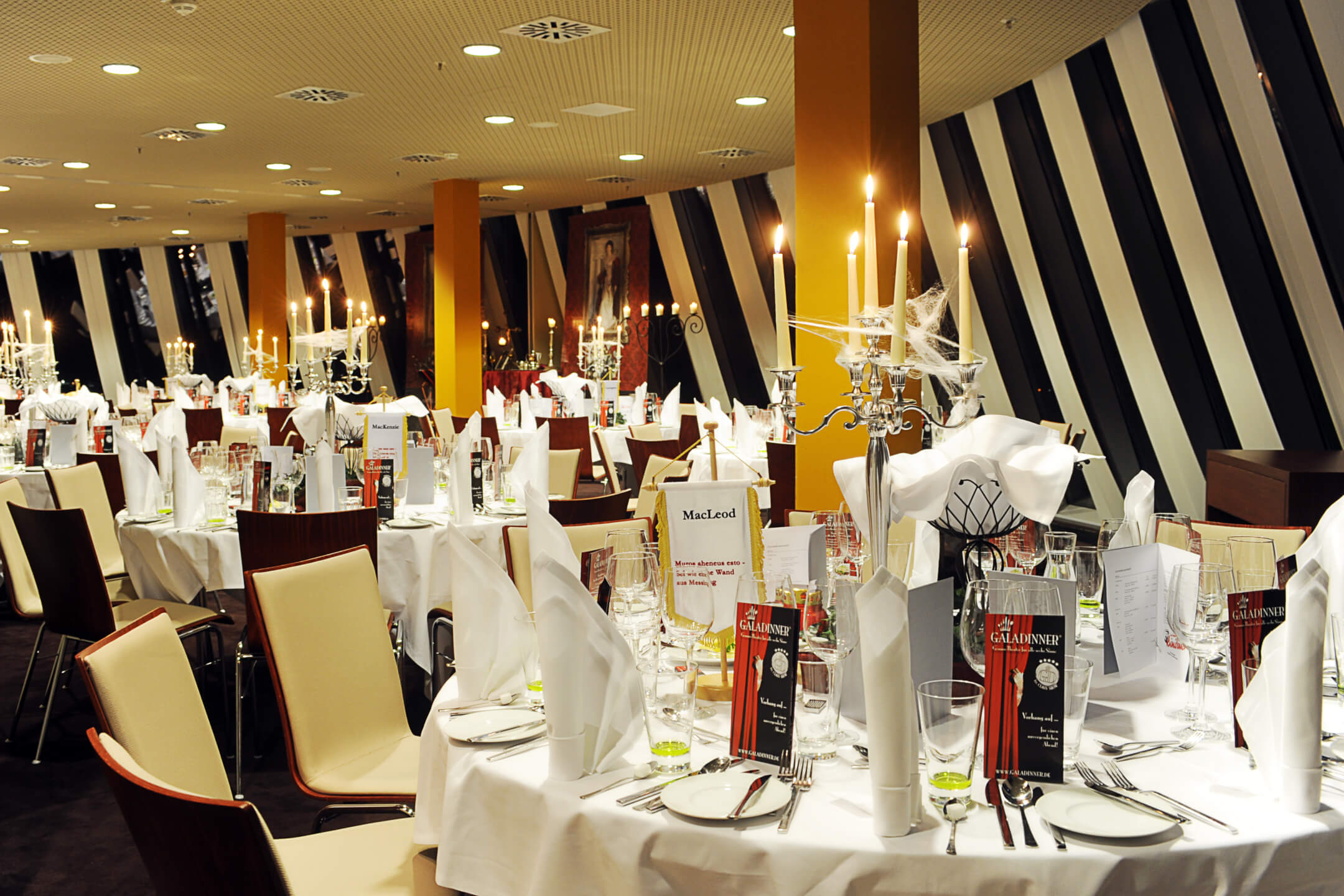 Festive covered table in the Capatain´s Lounge