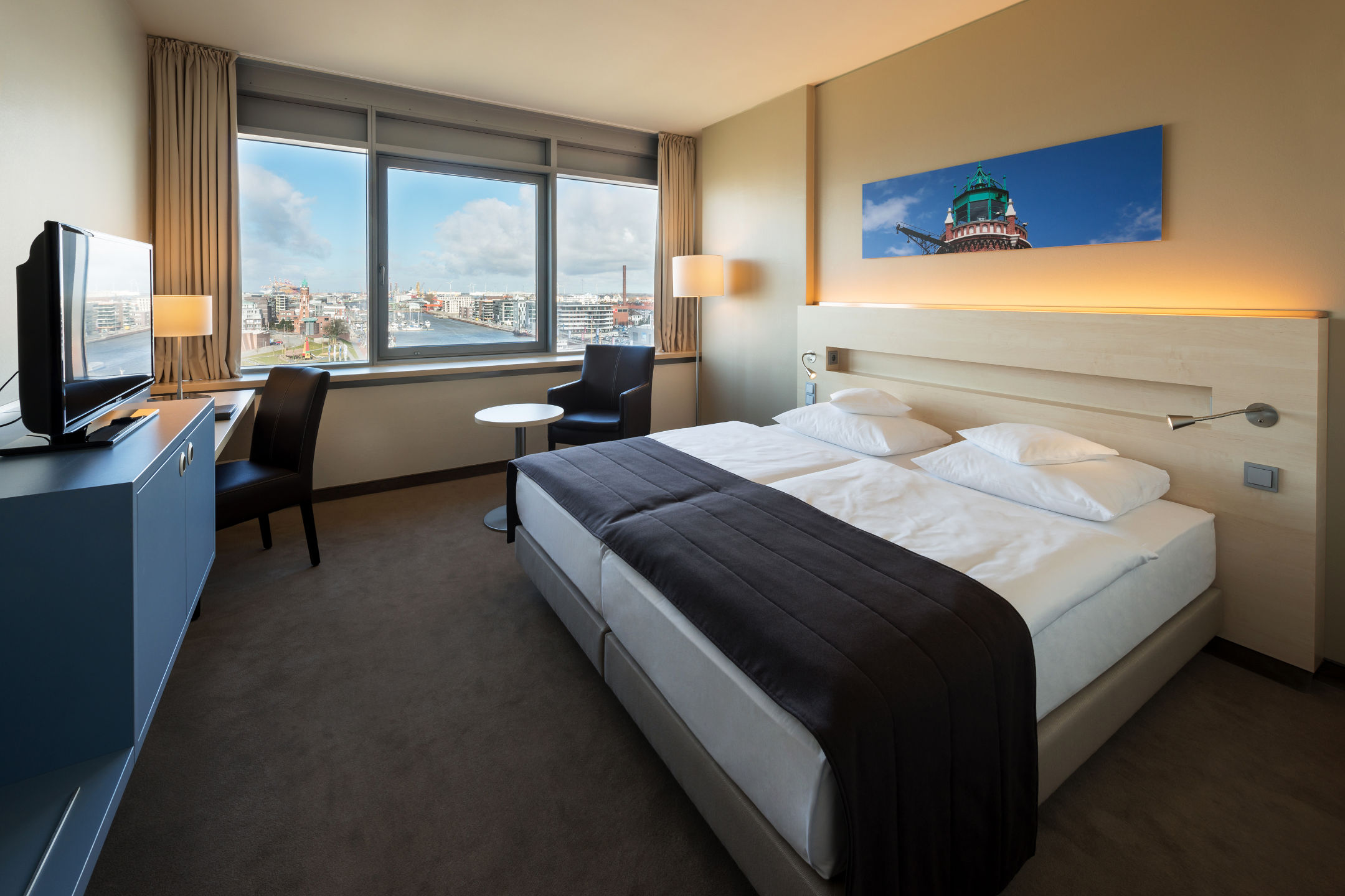 Superior Zimmer im ATLANTIC Hotel SAIL City in Bremerhaven