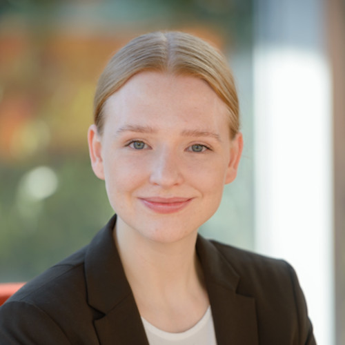 Empfangsleiterin Frau Böhnke