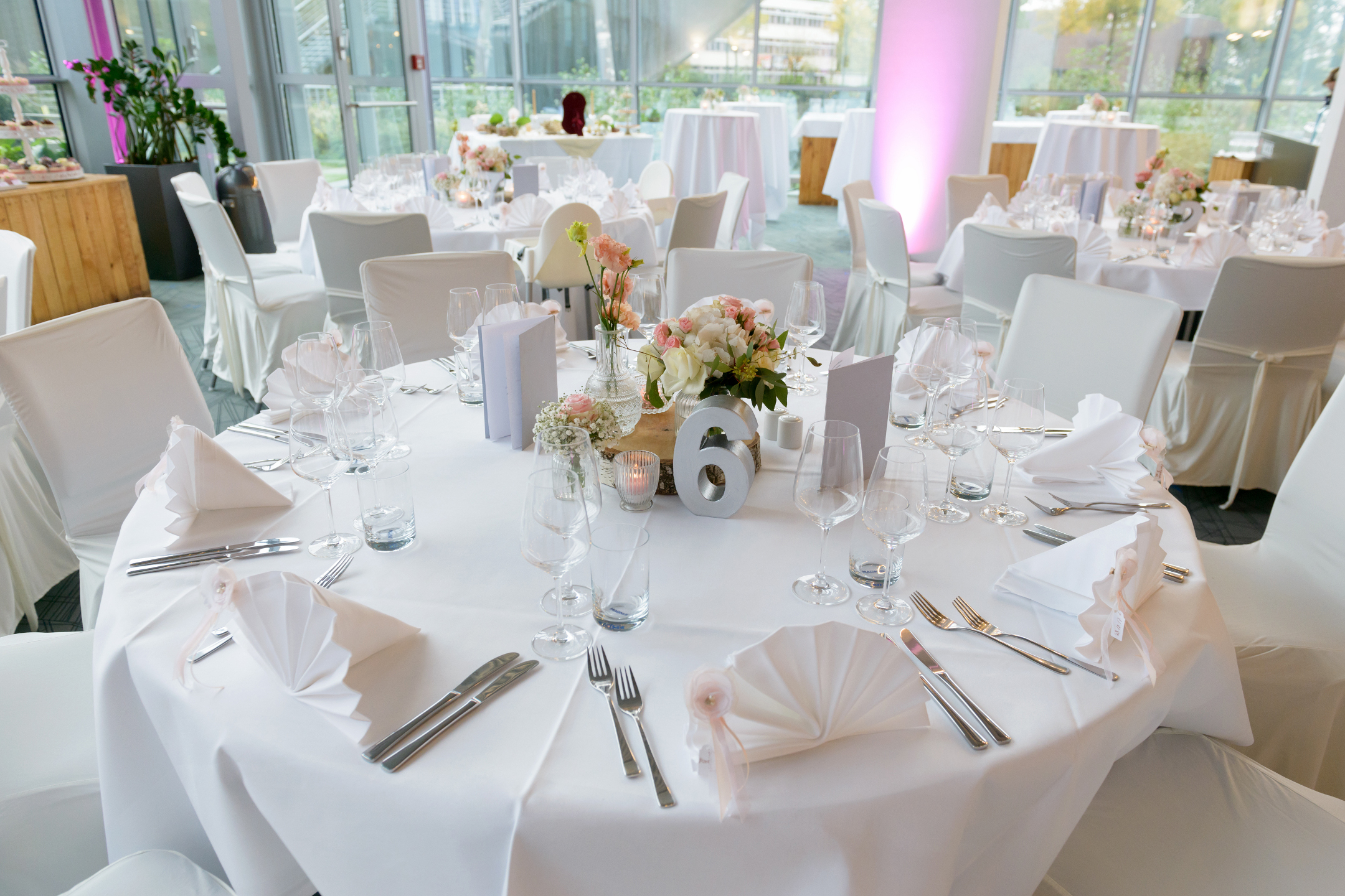 Setted tables at the ATLANTIC Hotel Universum