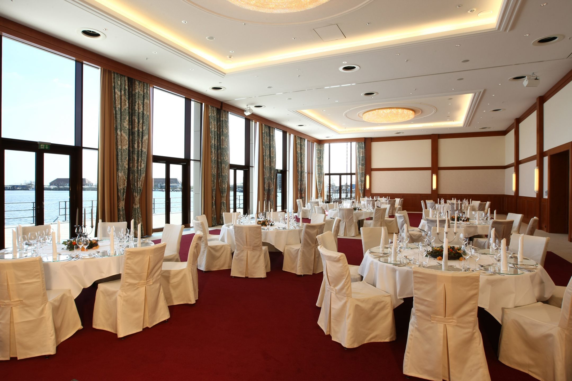 Decorated room for an event in the ATLANTIC Hotel Wilhelmshaven 