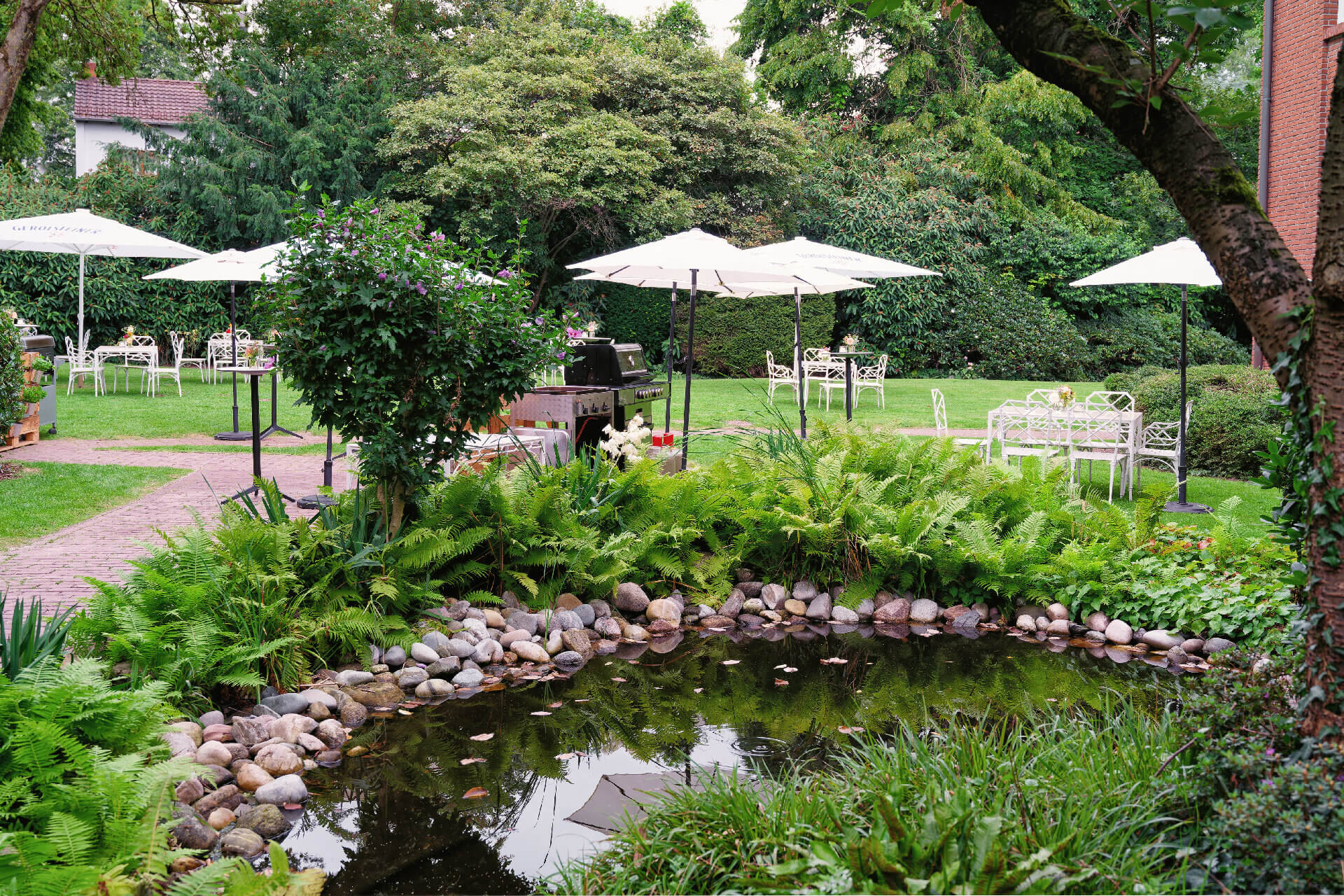 Celebrate in the garden of the ATLANTIC Hotel Landgut Horn