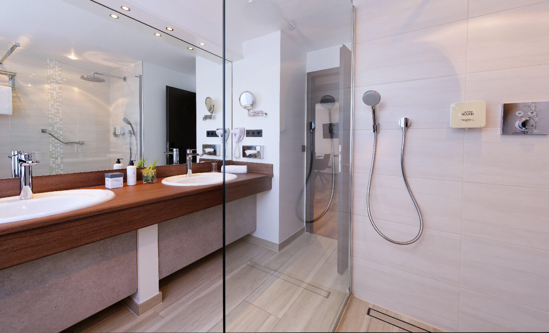 Bathroom in the suite at the ATLANTIC Hotel Landgut Horn
