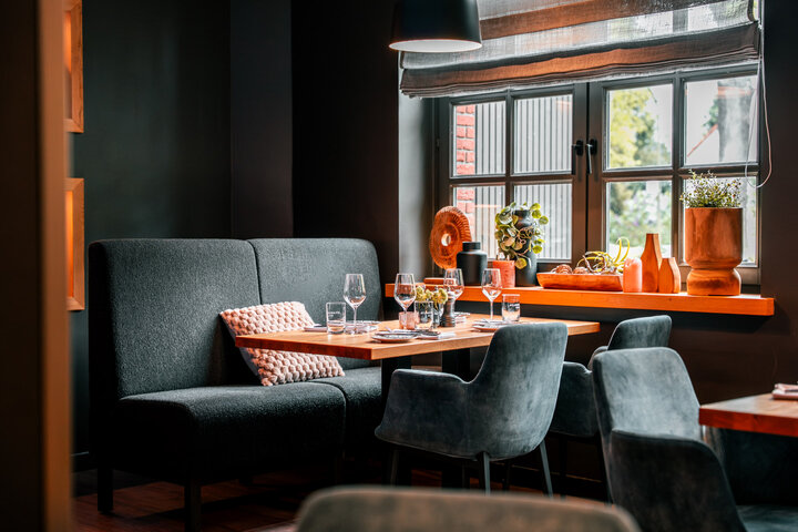 A cozy dining area at restaurant Chalet.