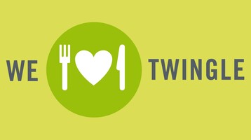 Grünes Logo mit Gabel, Herz und Messer, daneben Text „We love Twingle“ auf gelbem Hintergrund.