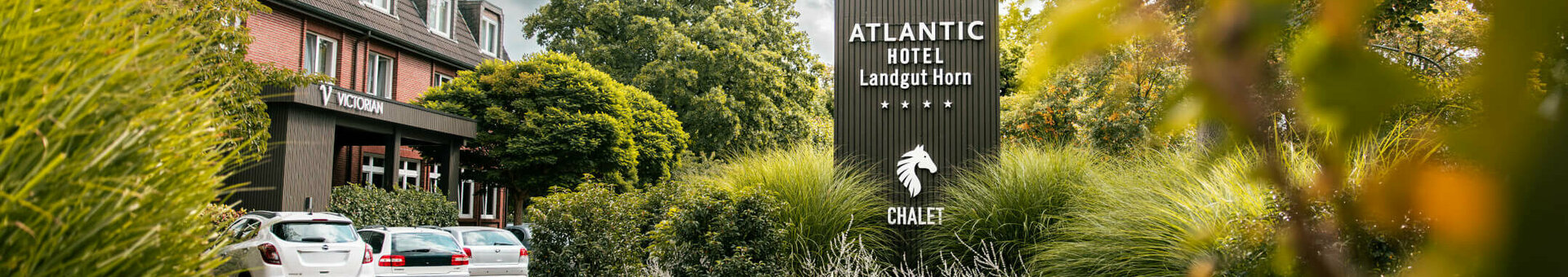 ATLANTIC Hotel Landgut Horn Bremen Einfahrt ATLANTIC Hotel Landgut Horn Bremen Einfahrt Parkplatz