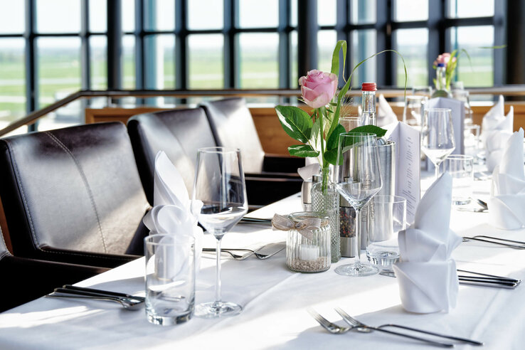 Set table in the BLIXX restaurant at the ATLANTIC Hotel Airport
