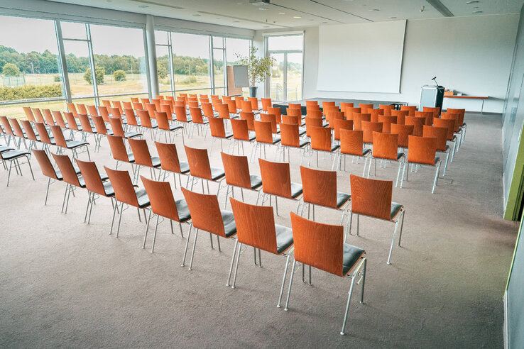 Saal im ATLANTIC Hotel an der Galopprennbahn Saal im ATLANTIC Hotel an der Galopprennbahn