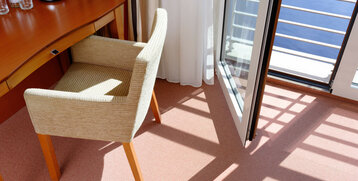 Arbeitsplatz in einem Superior Zimmer l ATLANTIC Hotel Wilhelmshaven