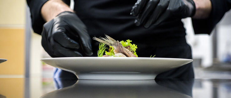 Essen im Restaurant des ATLANTIC Hotels Frankfurt Essen im Restaurant des ATLANTIC Hotels Frankfurt