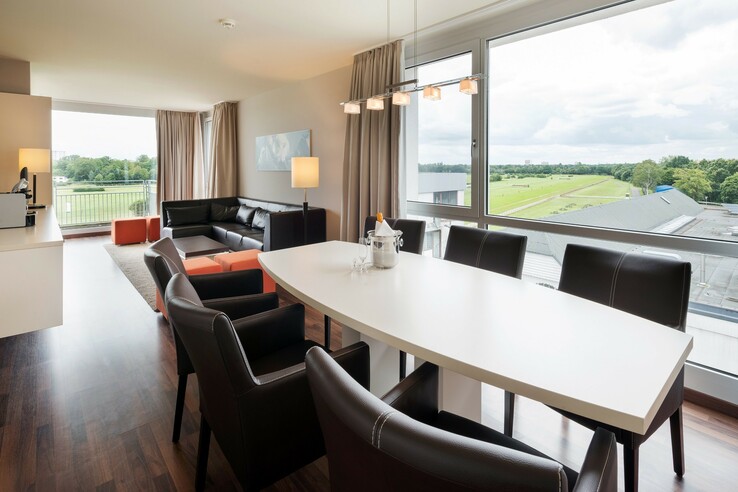 atlantic hotel galopprennbahn maps
