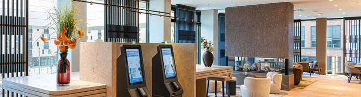The All-Day Café DELI at the ATLANTIC Hotel Frankfurt.
