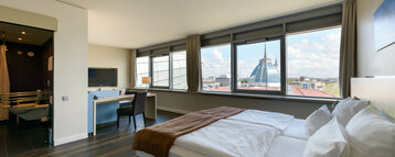 Interior view of barrier-free room at the ATLANTIC Hotel Sail City