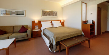 Innenansicht Comfort Zimmer im ATLANTIC Hotel Wilhelmshaven