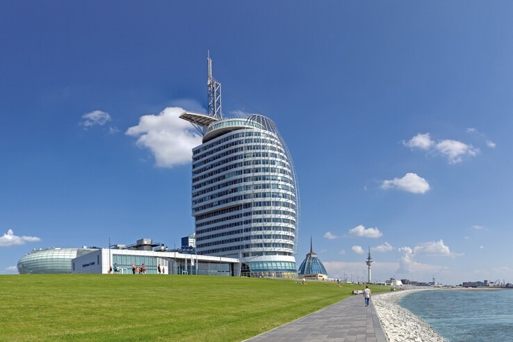 Exterior view of the ATLANTIC Hotel Sail City at the Weser dike in Bremerhaven