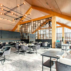 Das Esszimmer im Severin*s Resort & Spa Öschberghof Das Esszimmer im Severin*s Resort & Spa Öschberghof lädt zum Frühstück ein