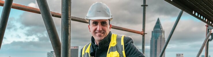 Hoteldirektor Manuel Slapnig auf der Baustelle ATLANTIC Hotel Frankfurt