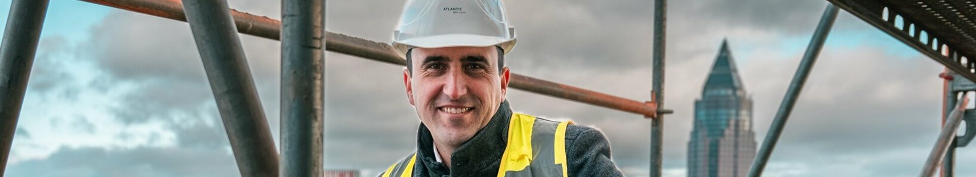Hoteldirektor Manuel Slapnig auf der Baustelle ATLANTIC Hotel Frankfurt