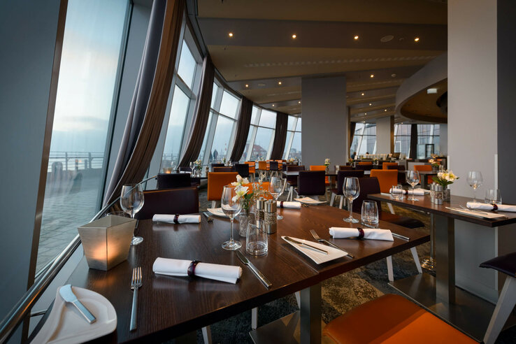 Restaurant STROM with a panoramic view over the Weser