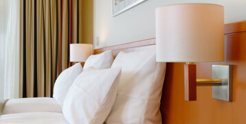 Komfort-Kissen in der Superior Suite im ATLANTIC Hotel Wilhelmshaven 