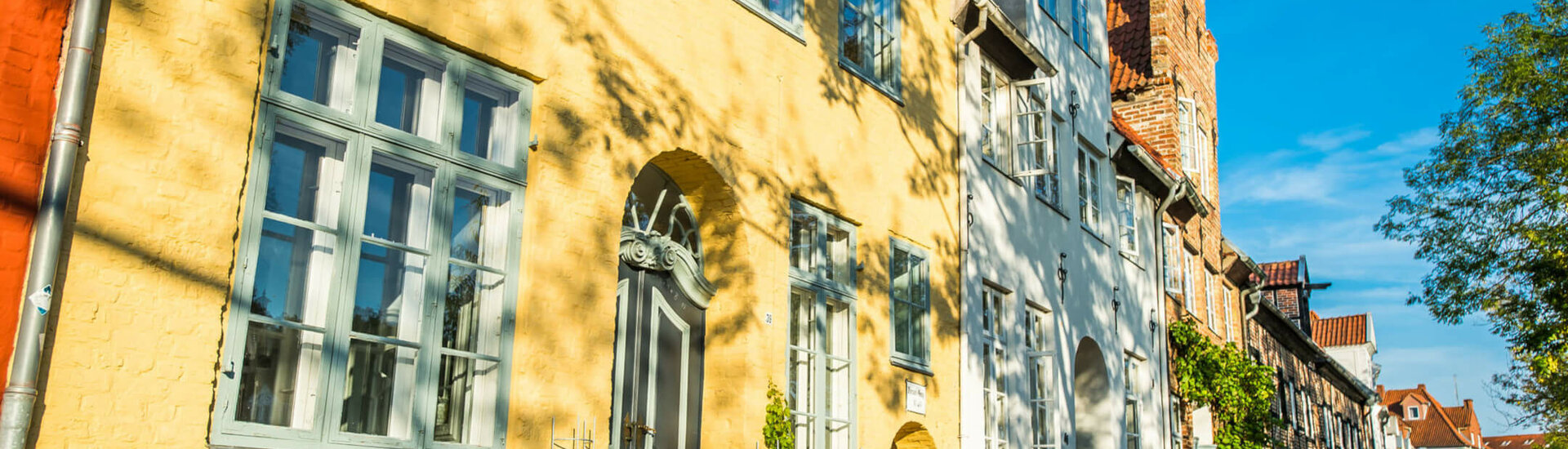ATLANTIC Hotel Lübeck Old Town Houses on the Obertrave