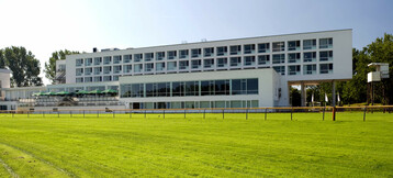 ATLANTIC Hotel Galopprennbahn – exterior view