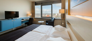 Superior Zimmer im ATLANTIC Hotel SAIL City im ATLANTIC Hotel in Bremerhaven