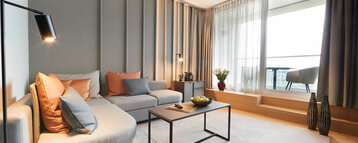 Wohnzimmer der Balkon Suite im Atlantic Grand Hotel Bremen