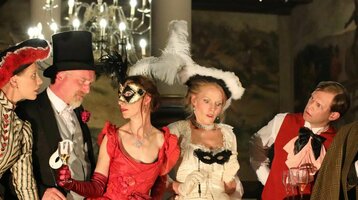 ATLANTIC Hotel Sail City Krimidinner