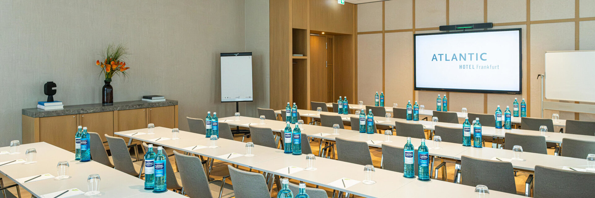Tagen in modernen Räumen im ATLANTIC Hotel Frankfurt Tagen in modernen Räumen im ATLANTIC Hotel Frankfurt